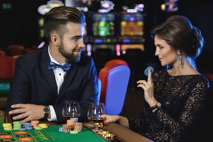 Tampilan Rummy Online bernuansa futuristik